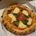 持ち帰りピッツァ